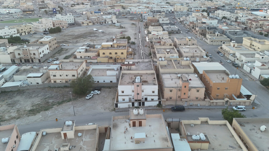 6-عمارة سكنية 420م2 بحي العزيزية