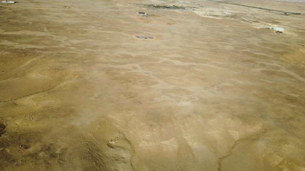 4-أرض ﺳﻜﻨﻴﺔ رﻣﺎح