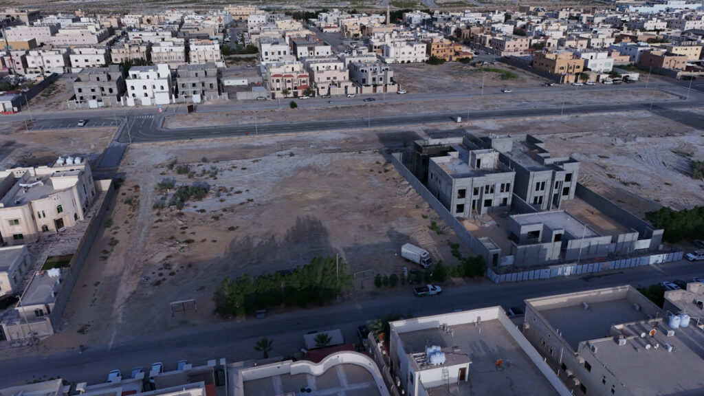 9-أرض سكنية بحي الفرسان البيضاء