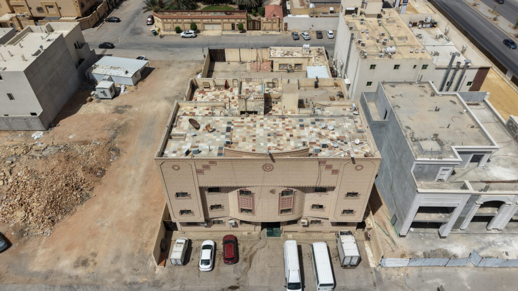 3-عمارة سكنية بحي ظهرة لبن
