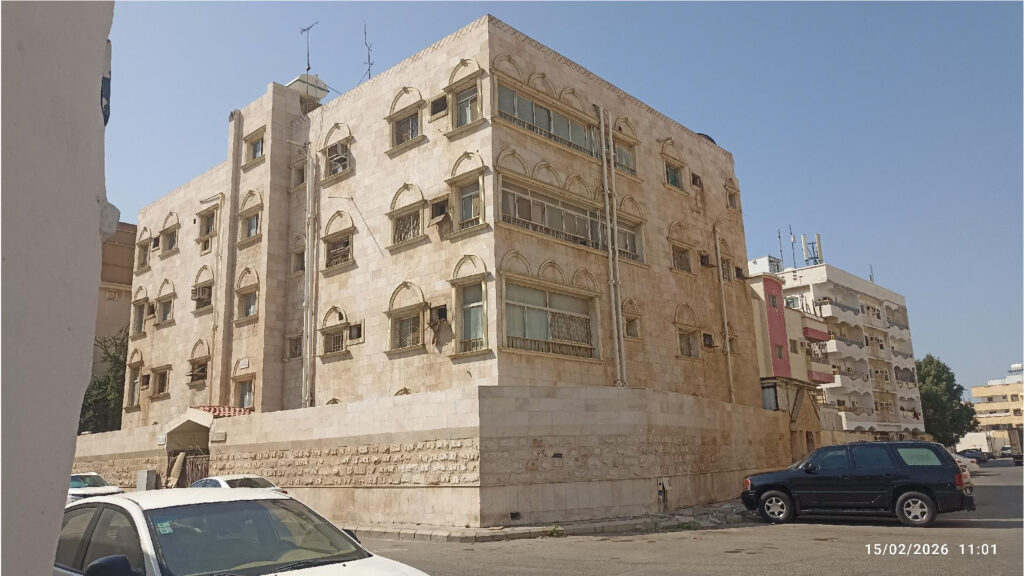 7-عمارة سكنية 689م2 بحي الثغر