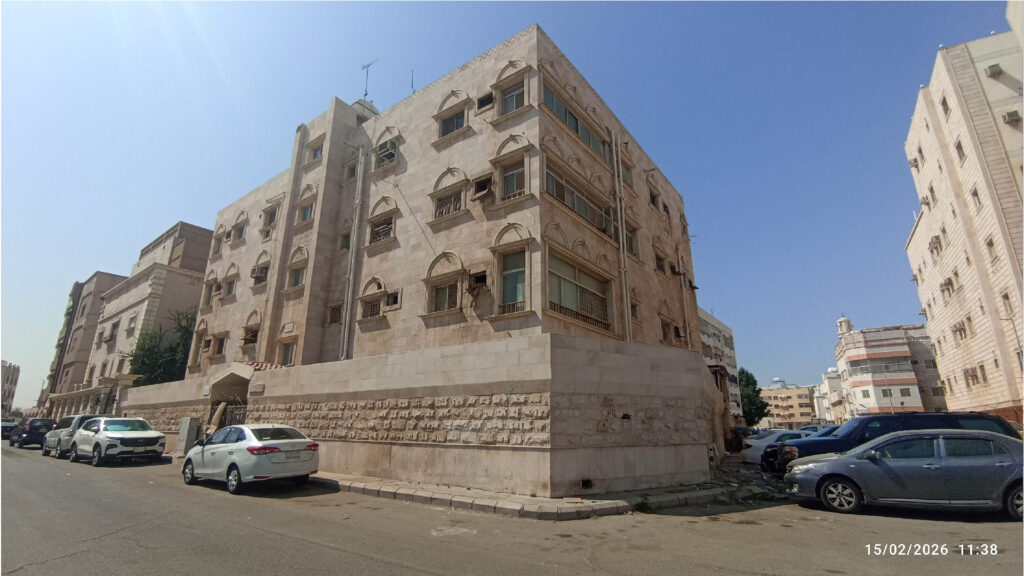 7-عمارة سكنية 689م2 بحي الثغر