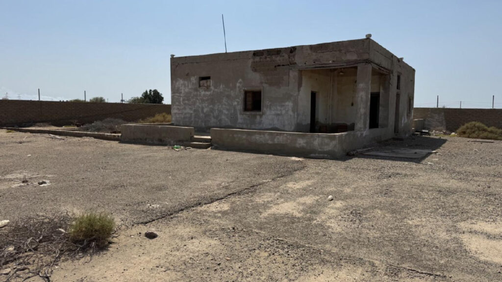 9-أرض سكنية تجارية بمساحة 5598م