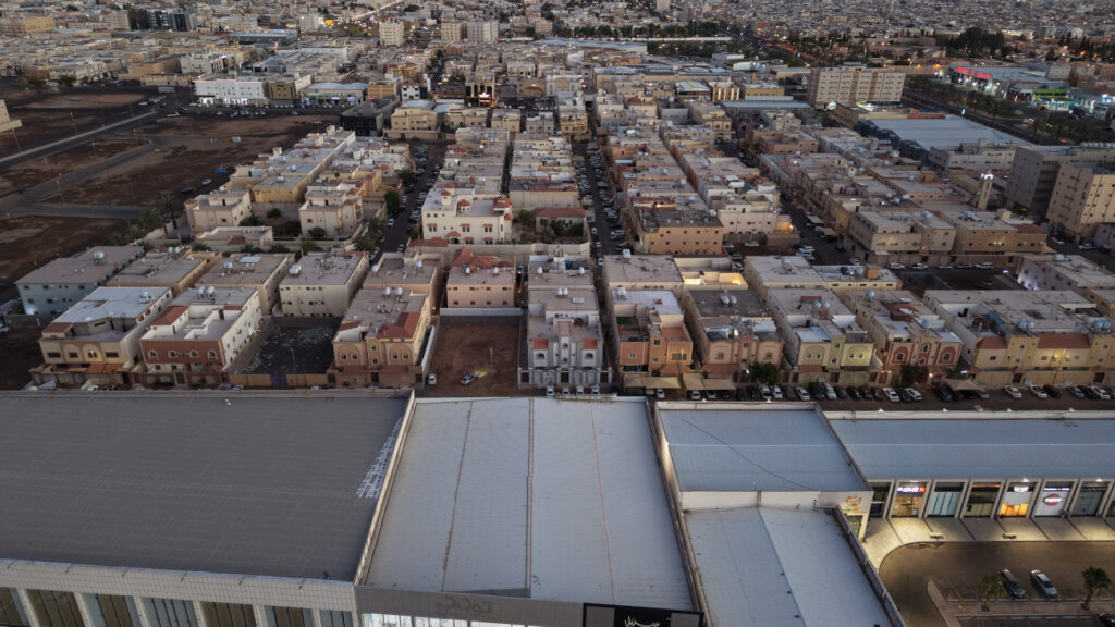 1-عمارة بحي الفيصلية الجنوبية