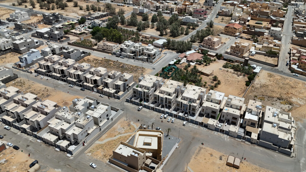 8-دور سكني 180.37م2 بحي خب الثنيان