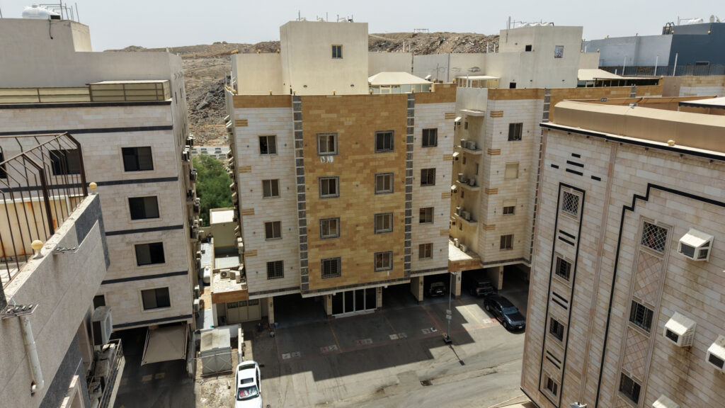 13-شقة سكنية 193.32م2 بحي الواحة