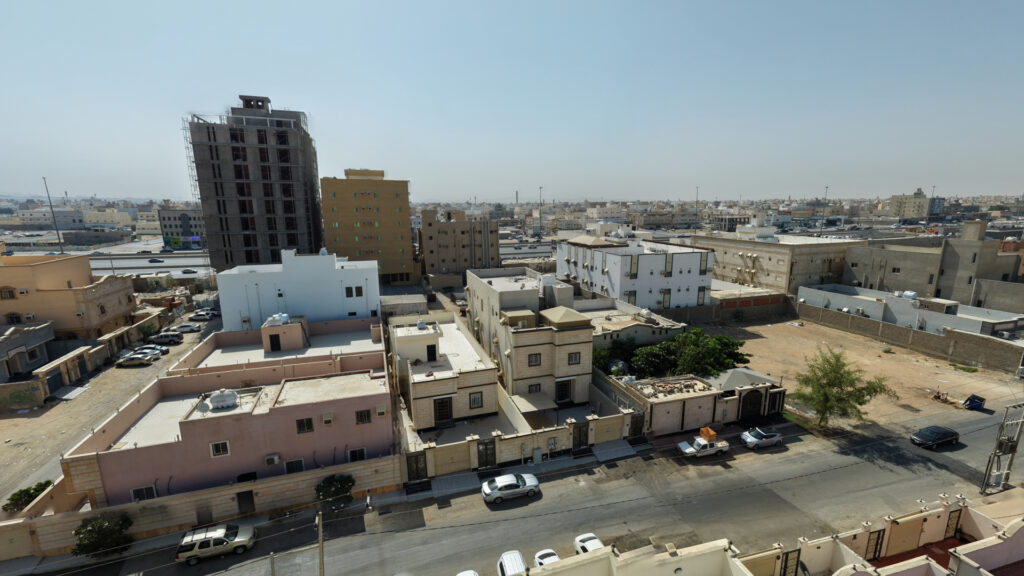 14-فيلا سكنية 432م2 بحي القرينية
