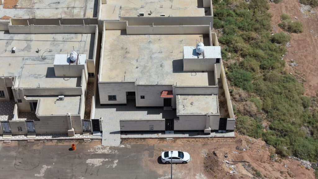 2-دور سكني 496.53م2 بحي الجبل