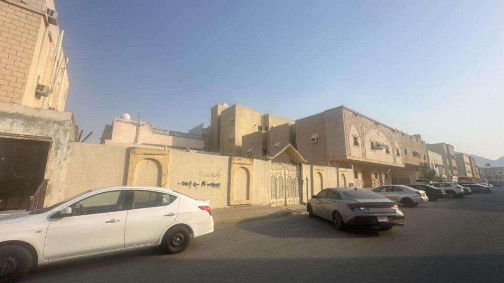 5-فيلا سكنية 400م2 بحي شرائع المجاهدين رقم 4