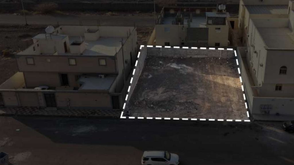 8-أرض سكنية – سكة الحديد