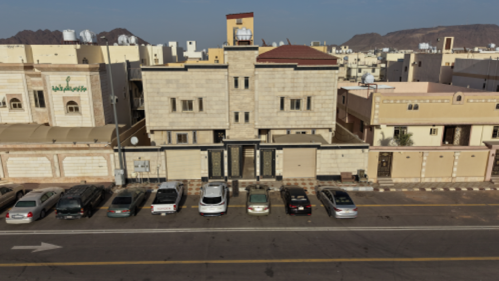 10-شقة سكنية – الدفاع في منطقة البيداء بالعزيزية
