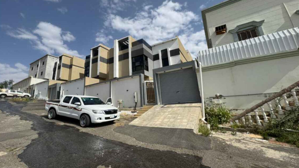 5-فيلا سكنية بحي شمال شباعة بمدينة خميس مشيط