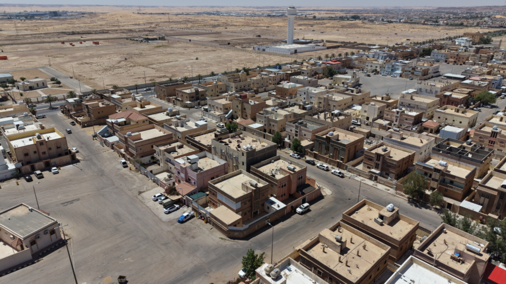 5- عمارة سكنية – حي الرحمانية بمساحة 400 م² في مدينة سكاكا