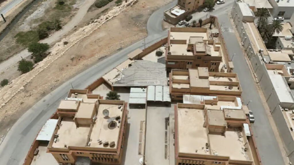 1- 5 وحدات عبارة عن فلل متجاورة 3857.5م2 بالبديعة