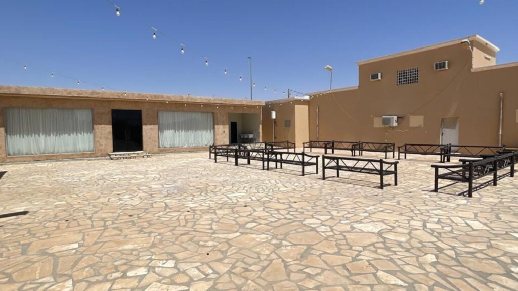 1-مزرعة في ثادق