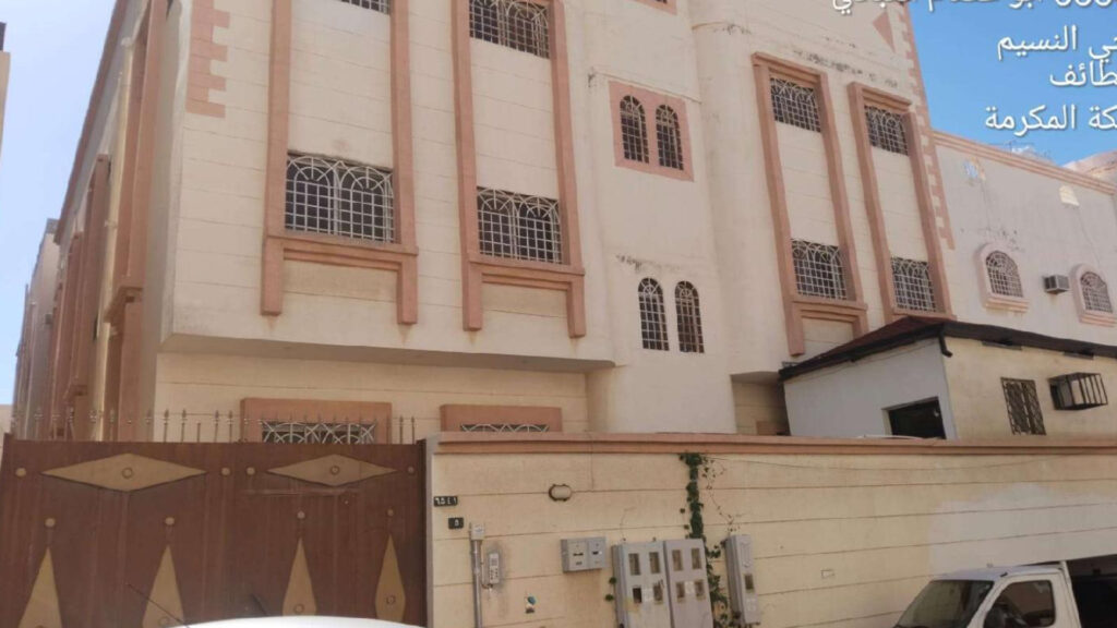 4-عمارة سكنية بحي المنتزة