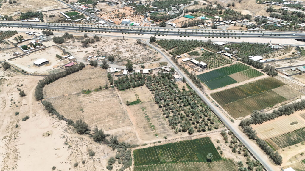 3-مزرعة بحي وادي الجناح