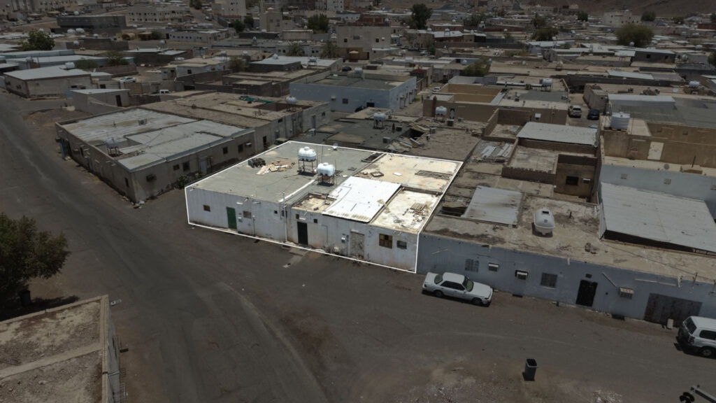 13-بيت شعبي بحي الجرف