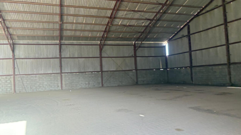 17-مستودع سكني تجاري في حي الحزامى بمساحة 30200م قطعة رقم 283