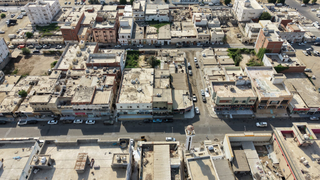 1-عمارة بحي الشرقية