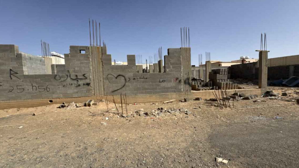 10-فيلا قيد الإنشاء بحي القادسية الثاني