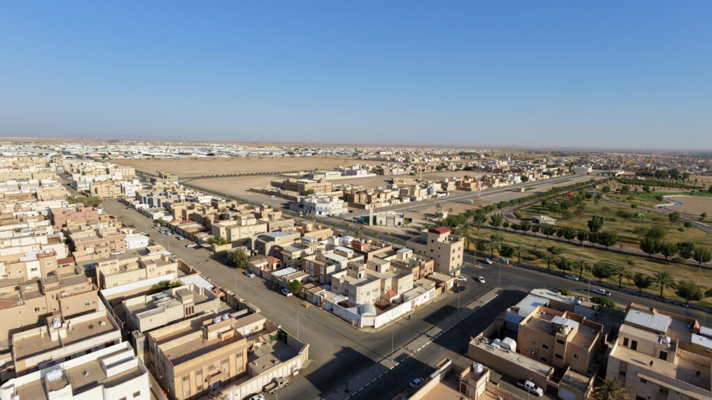 4-فيلا سكني تجاري 750م2 في الرس