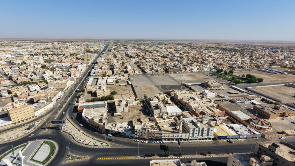 5- عمارة بحي المطار / الرس – بمساحة 767.37 م²