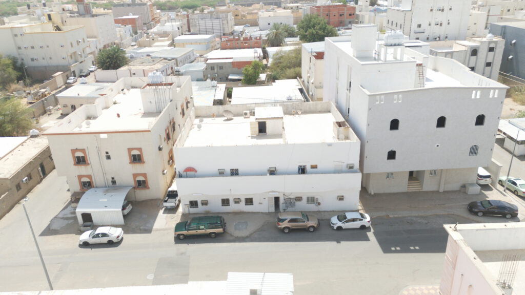 10-عمارة سكنية بحي شرائع المجاهدين