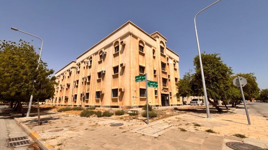 7-عمارة بحي الدفى