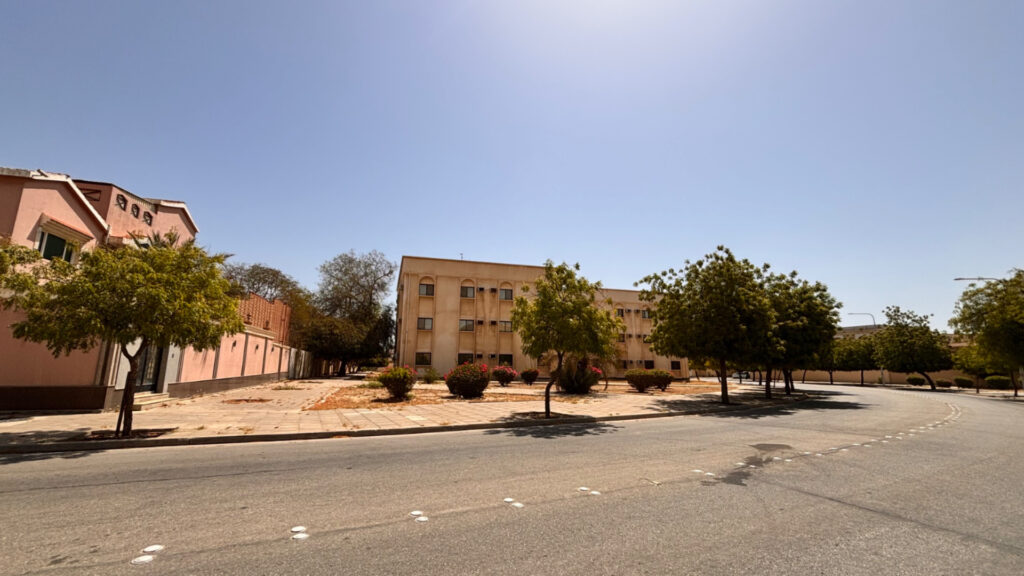 7-عمارة بحي الدفى