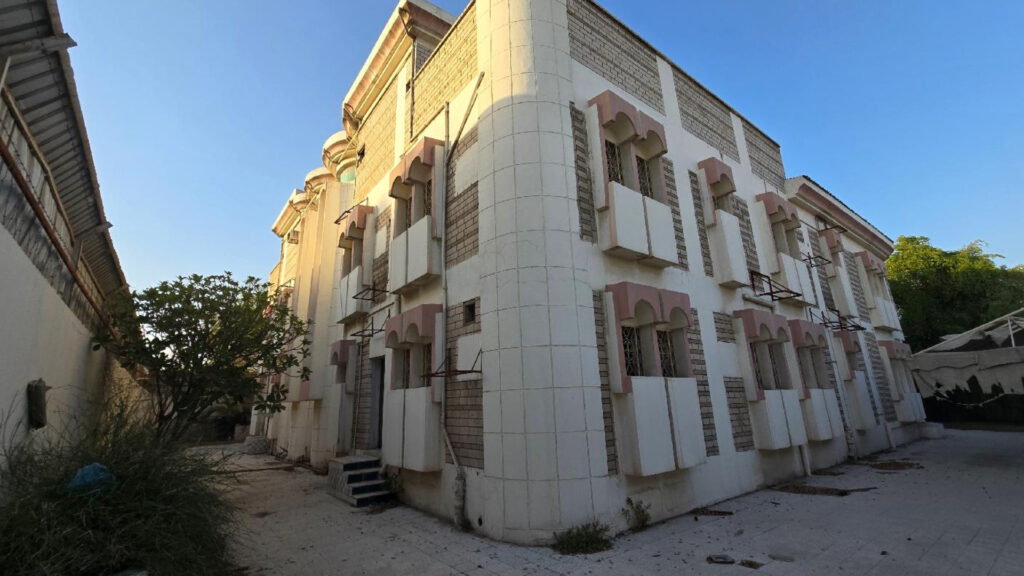 8-فيلا بحي بدر