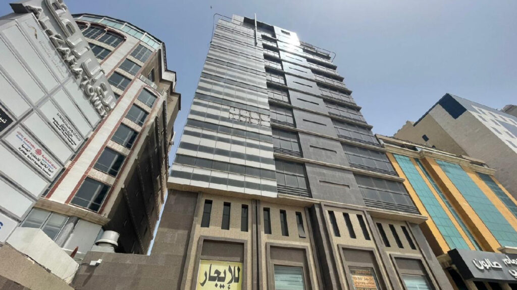 12-عمارة بحي العدامة