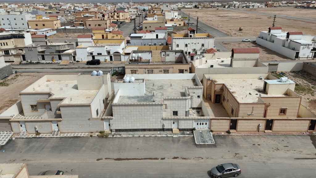 2- دور أرضي
