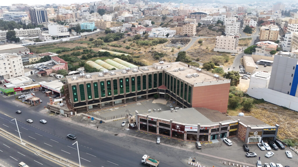 13-عمارة في أبها