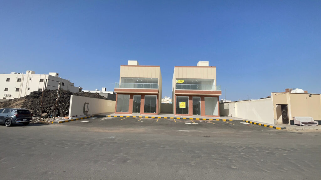 1-معارض تجارية حي الملك فهد