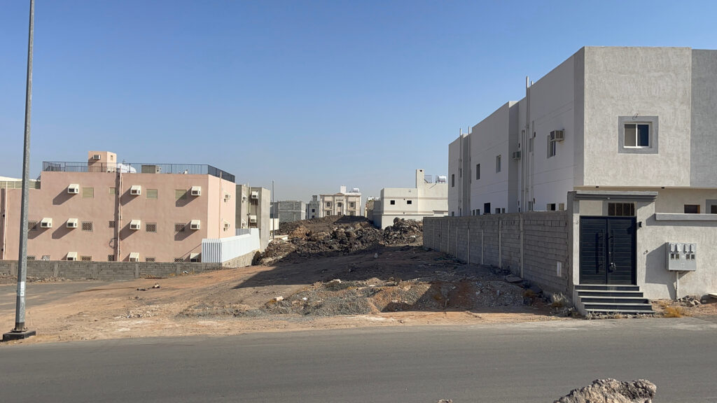 2-ارض سكنية حي شوران / ن