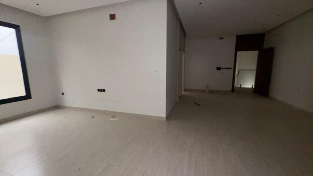 13-شقة سكنية بحي الغدير