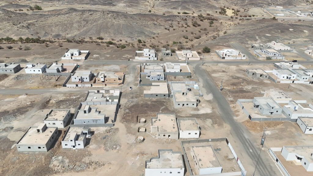 2-أرض سكنية في تثليث