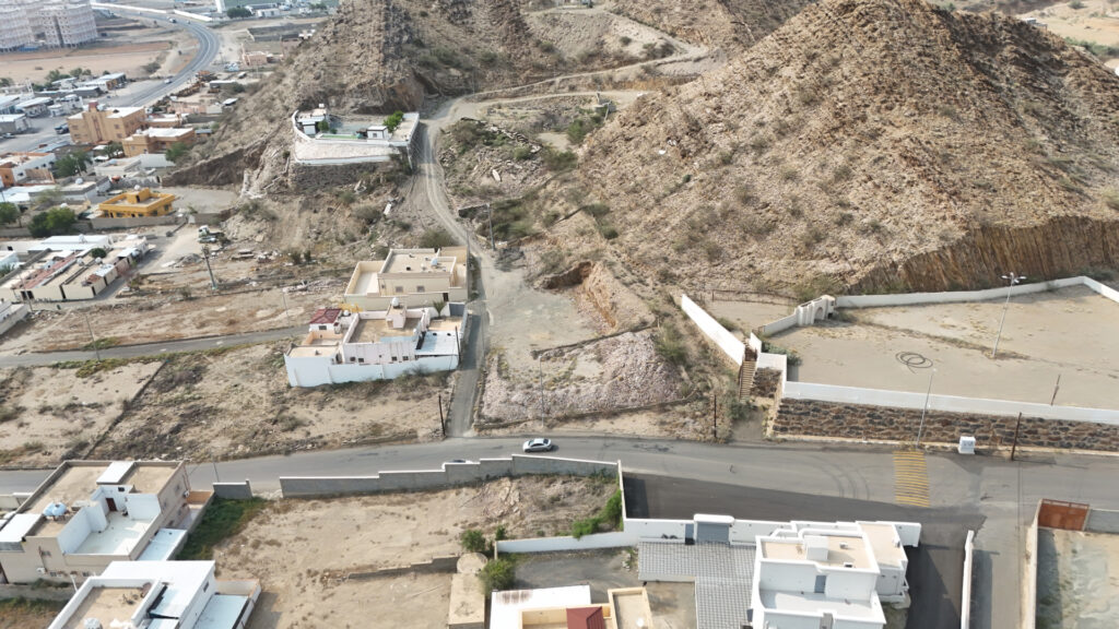 3-أرض سكنية في محايل عسير