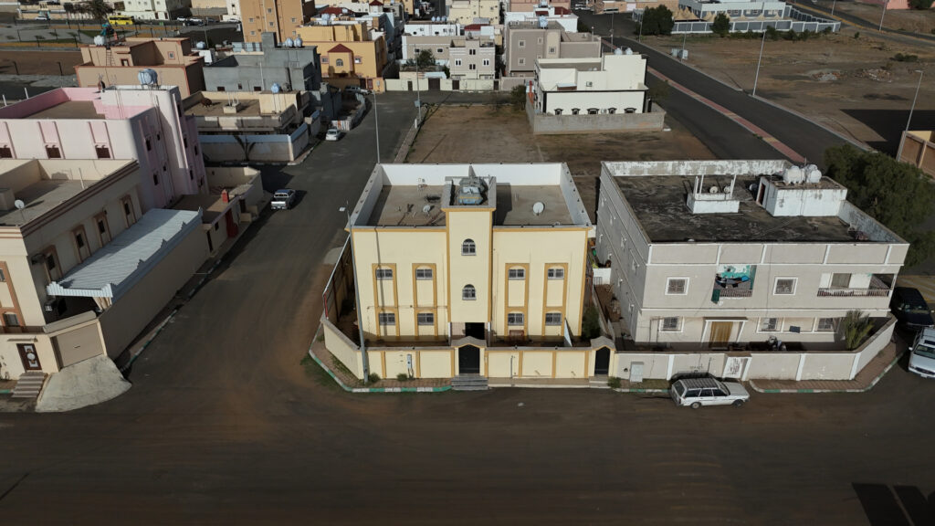 15-عمارة سكنية بحي الدخل المحدود
