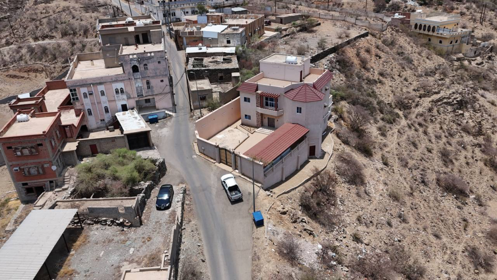 1-فيلا سكنية 462م2 في قلوة
