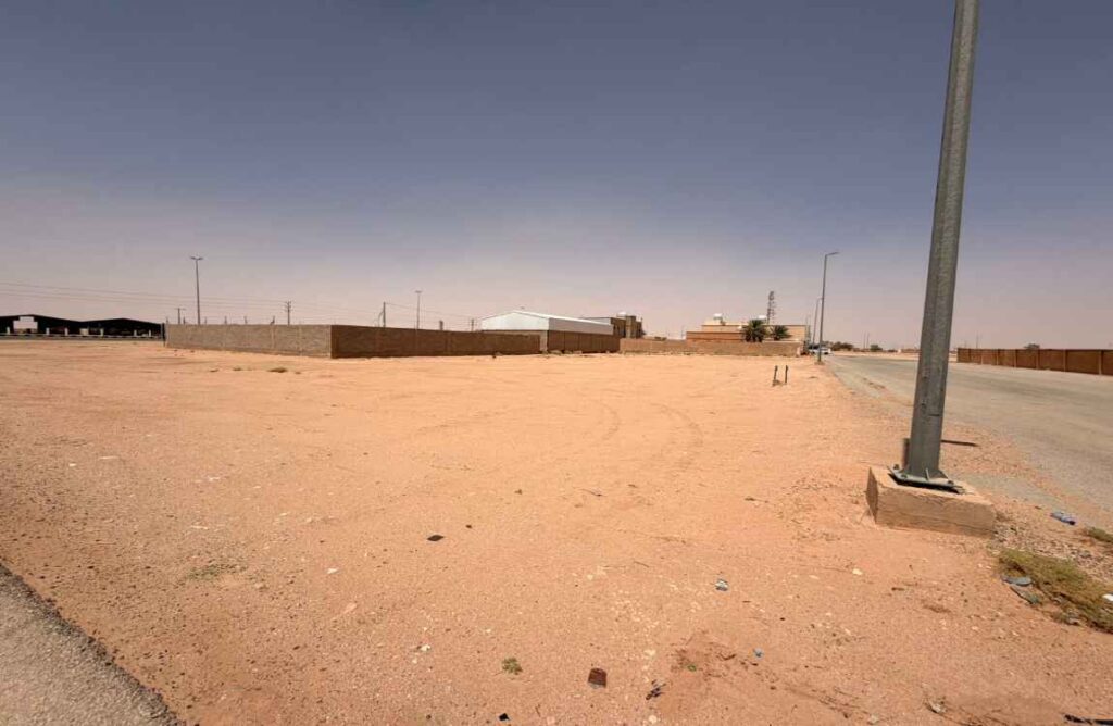 8-أرض في مركز المحمدية في ساجر