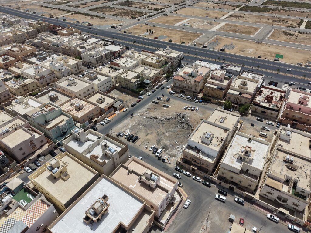 2-أرض سكنية – حي الأجاويد بمساحة 4862.25 م² في مدينة جدة