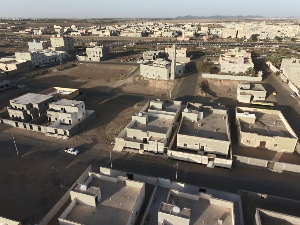 7-فيلا – الجدر الشرقي