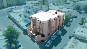 16 – عمارة حي العزيزية القديمة بمدينة تبوك – بمساحة 308 م²