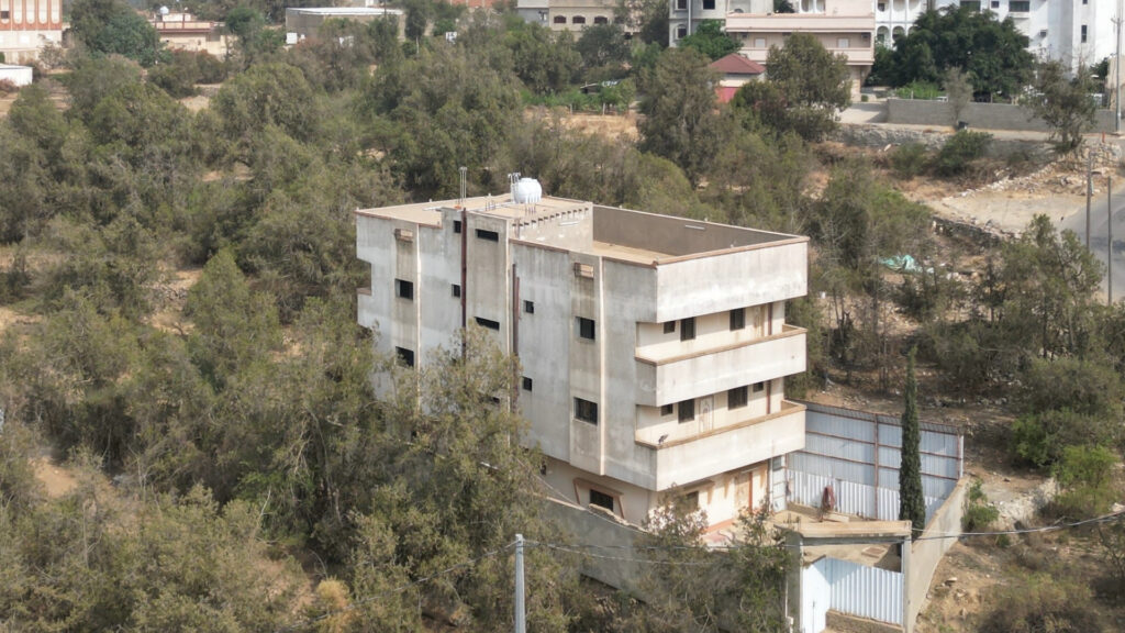 8-عمارة سكنية 328.87م2 بحي غيلان