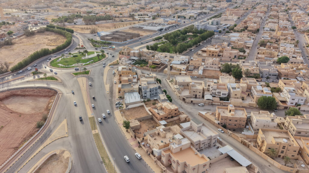 15-ڤيلا سكنية بحي الزاهر بمساحة 581.8 م² في مدينة عنيزة