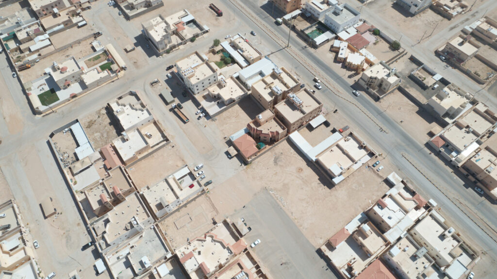 1-أرض سكنية 600م2 بحي الفيحاء
