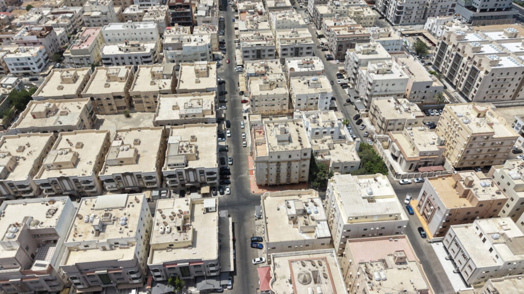 1-عمارة سكنية في حي الفيصلية بمساحة 575م قطعة رقم 14 / 2