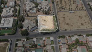 8-أرض سكنية في حي الروضة بمساحة 2995.50م قطعة رقم الجزء 153 / أ